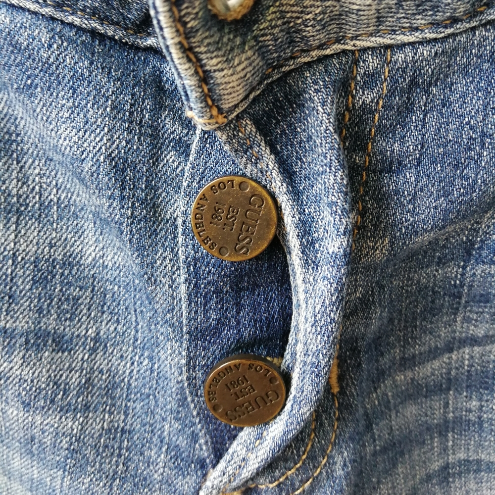 Y2K Guess Denim boyfriend shorts, size 23 - Picture 7 of 8